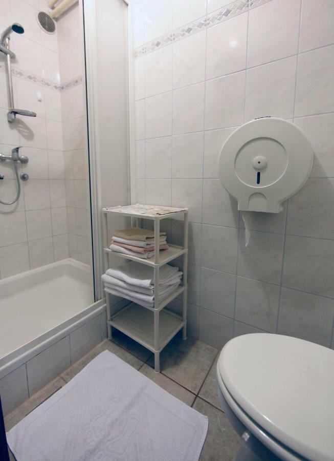 Rooms Ribnikar Postojna Εξωτερικό φωτογραφία